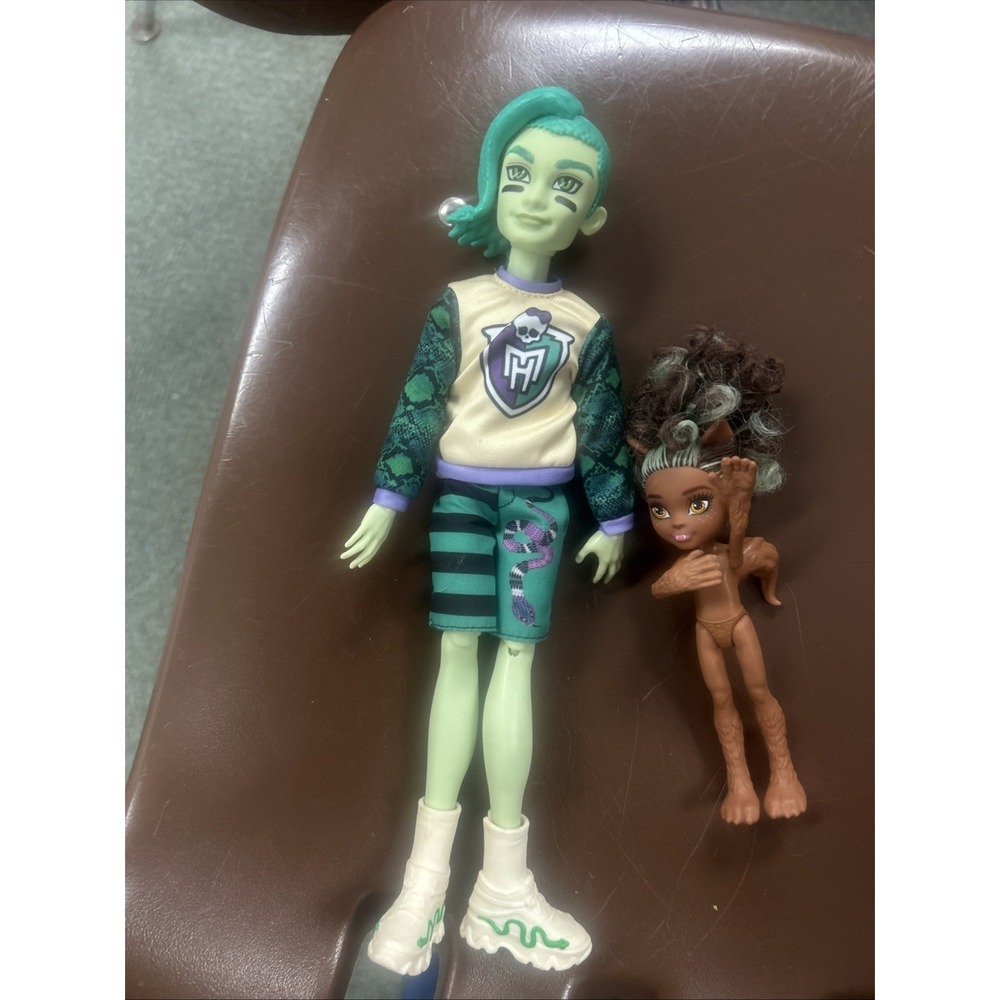 Monster High Dolls Set Of Two As Is Deuce Gorgon Pawla Wolf
